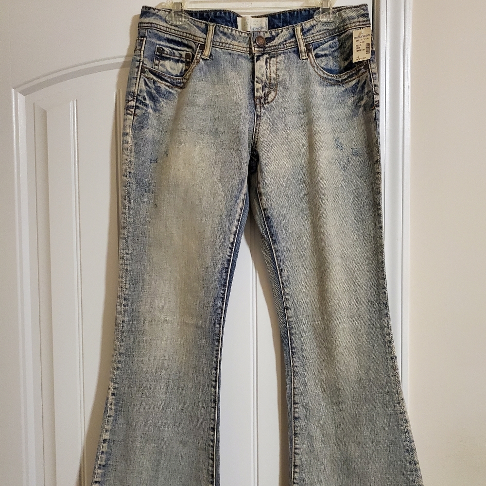 Maurices jeans